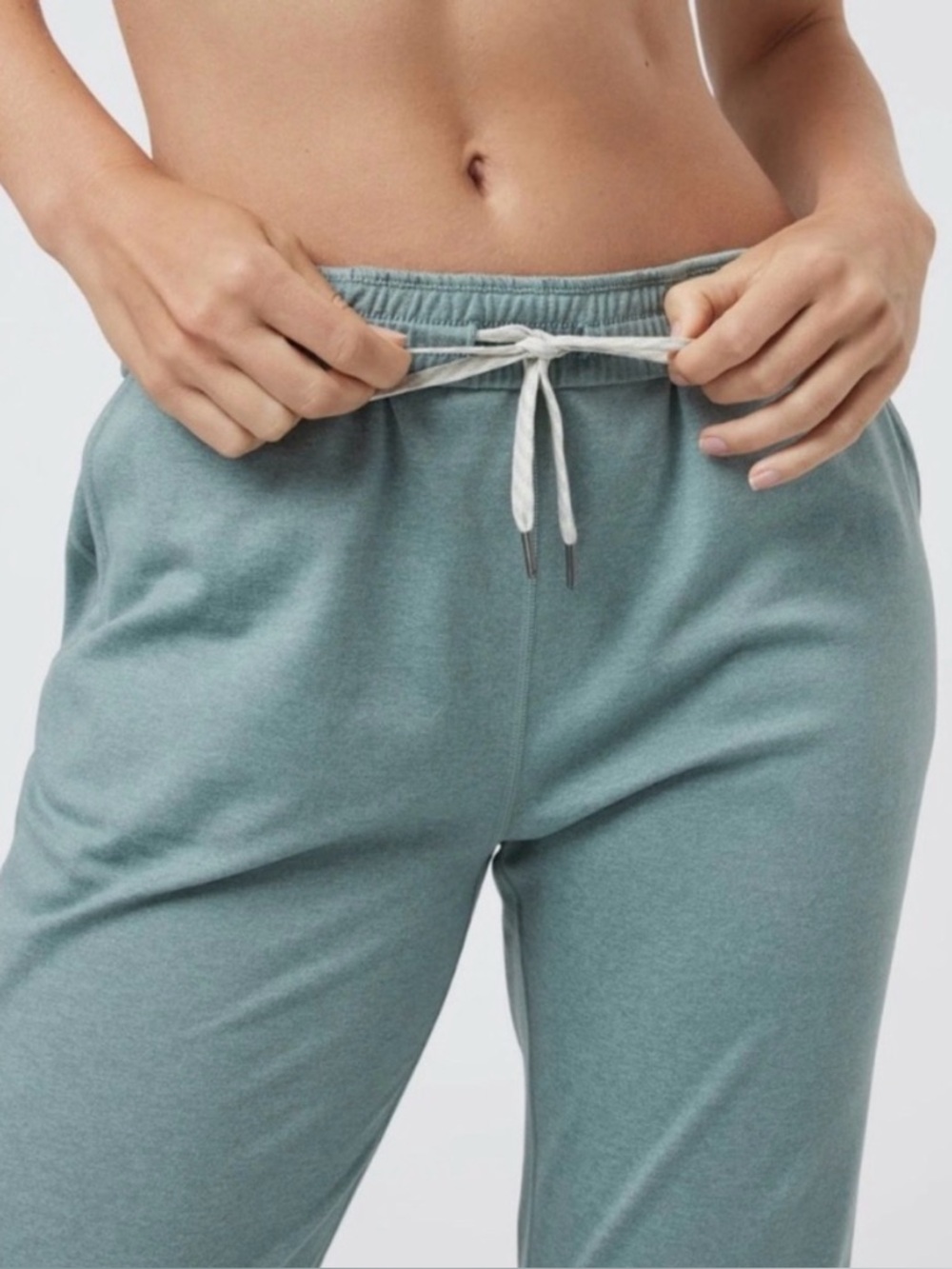 Vuori green joggers